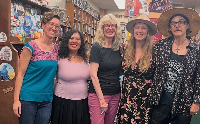Poetry Connection: How to Organize a Poetry Reading in 10 Pretty Easy Steps