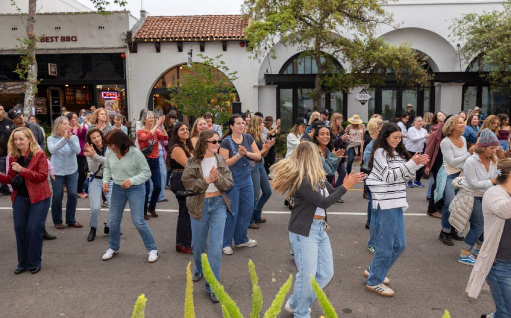 Downtown Santa Barbara’s Kickin’ Country Line Dancing Nights Are Back