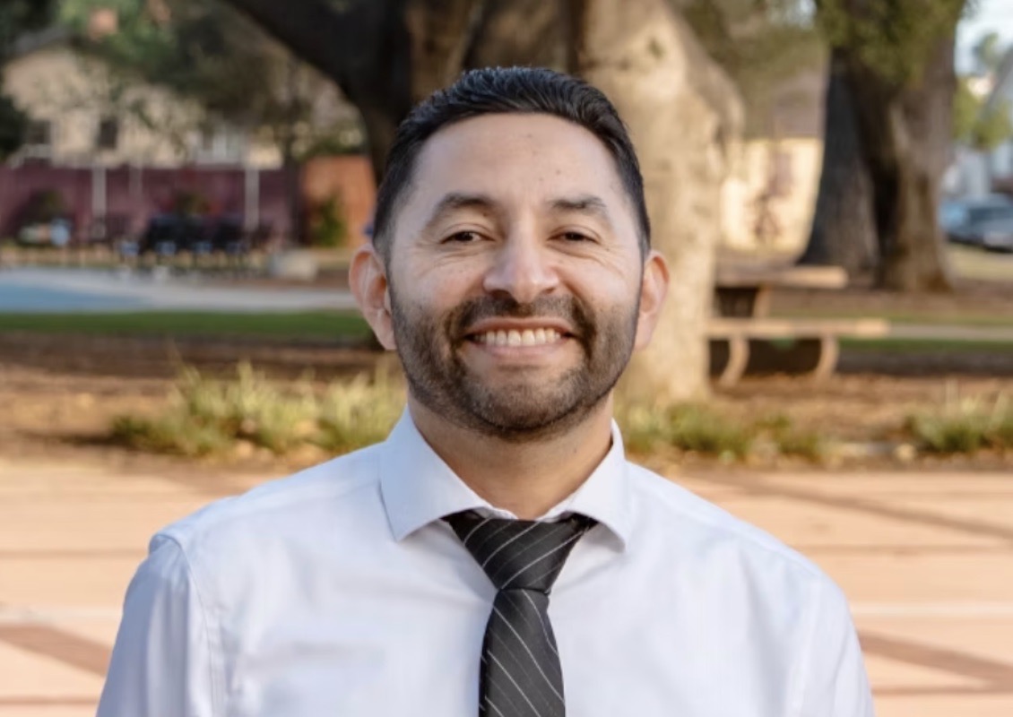 AI Nasti-Gram Riles Fifth District Race