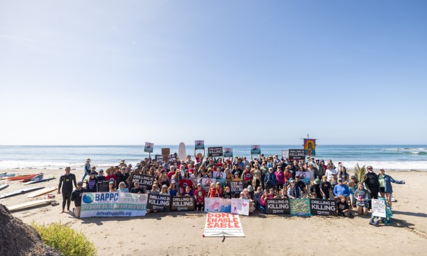 Surfrider Foundation Paddleout Builds a Wave of Support to Oppose Oil Drilling off Santa Barbara Coast