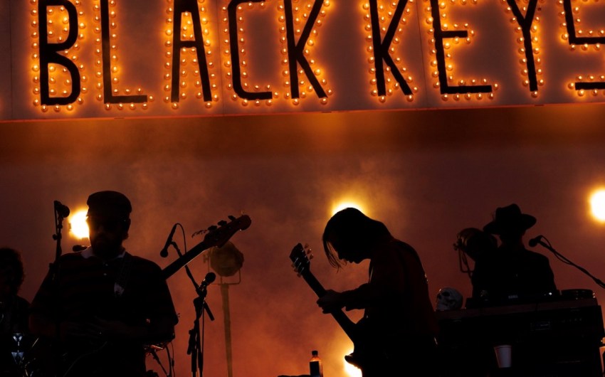Review | All Is Just Peachy with The Black Keys at Santa Barbara Bowl