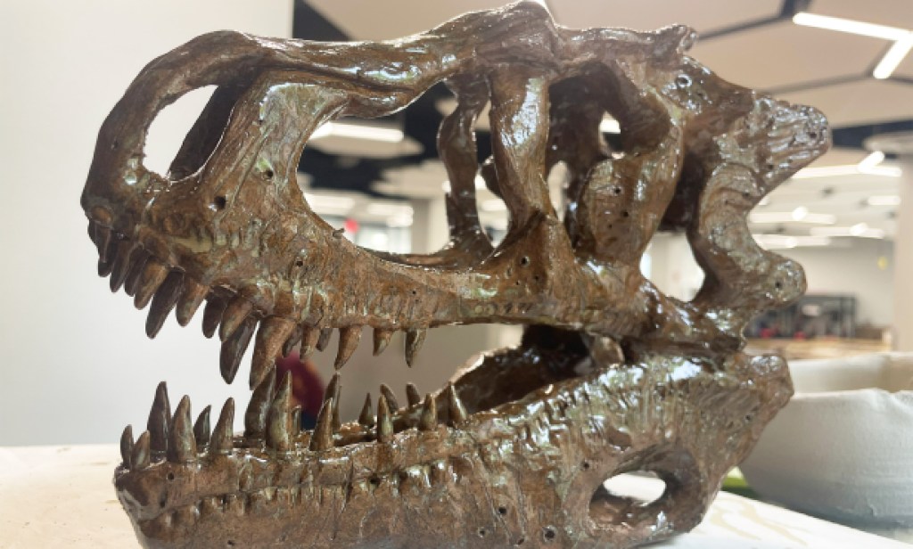 UCSB Graduate Student Helps Transform Dinosaur-Era Clay into National Art Exhibition
