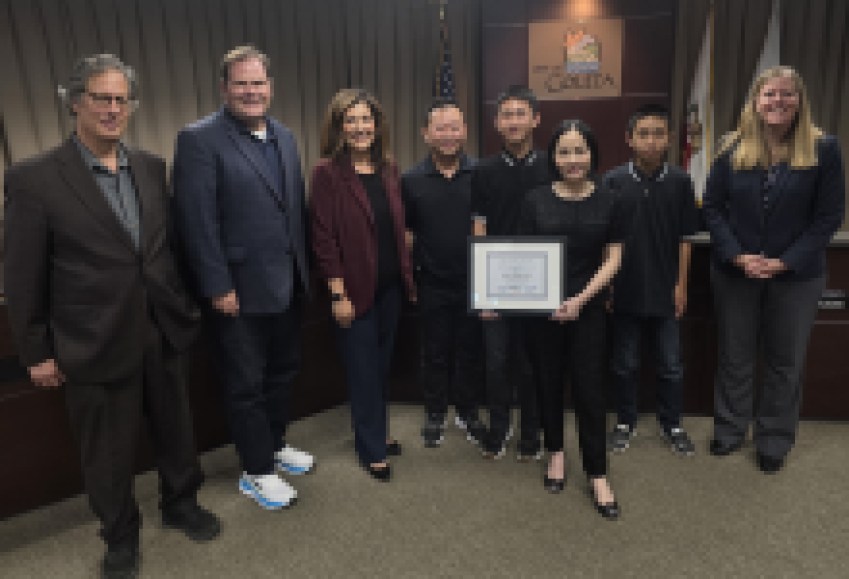Ocean Nails & Spa recibe Reconocimiento Empresarial de la Ciudad de Goleta