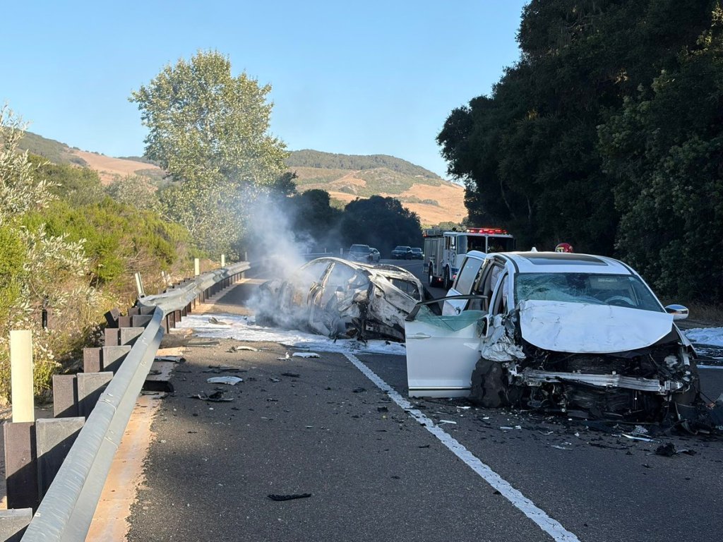 Three-Vehicle Crash on Highway 1 Leaves Four Hospitalized - The Santa ...