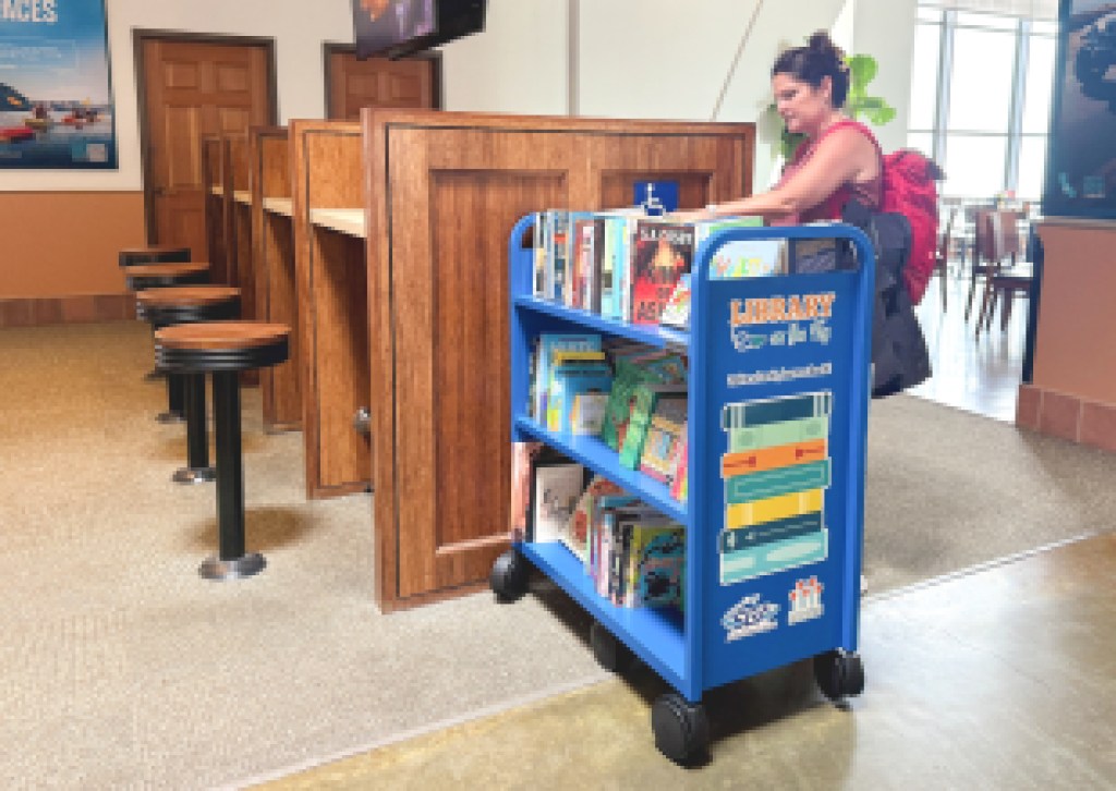 “Bibliovuelo” se inaugura en el Aeropuerto de Santa Bárbara