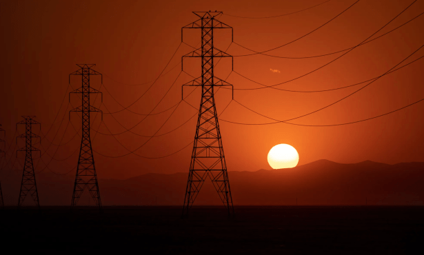 California Restricts Utility Shutoffs as Dangerous Heat Ripples Across State