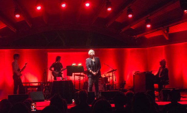 Review | Rechanneling an Old Cat Power, Recharged