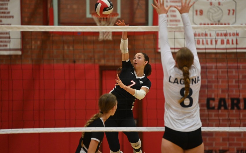 Bishop Diego Edges Laguna Blanca in Five Sets