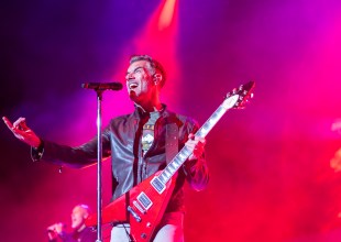 Review | Four Bands, Zero Weak Links