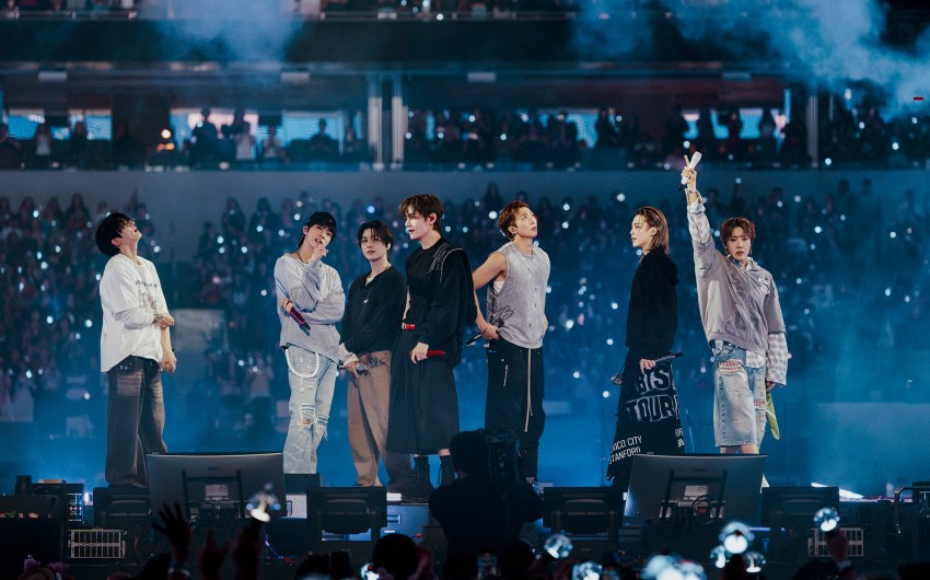 A Korean Girl Sees BTS For The First Time