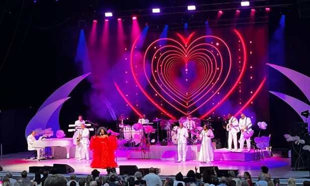 Review | Diana Ross is Still a Superstar in Santa Barbara