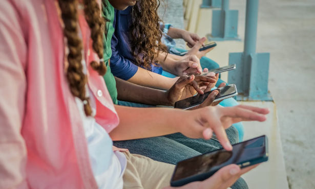 California Enacts Laws Restricting Chatbots and Banning Teens from ‘Addictive’ Social Media
