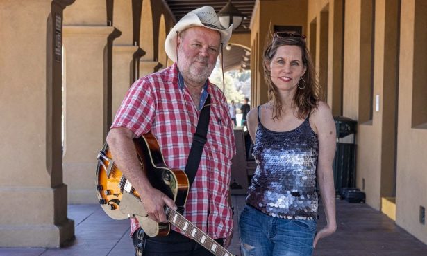 Lucinda Lane Brings “Summer is Over” Tour to Piano Kitchen  