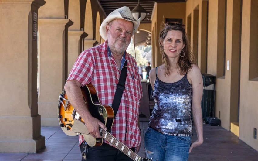 Lucinda Lane Brings “Summer is Over” Tour to Piano Kitchen  