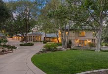 Ojai Holiday Home Tour & Market