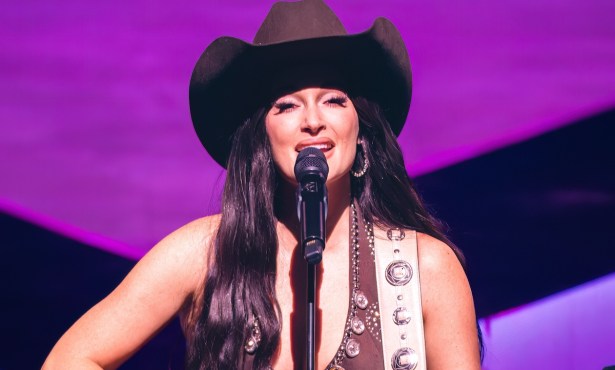 Review | Kacey Musgraves’s ‘Middle of Nowhere’ Tour