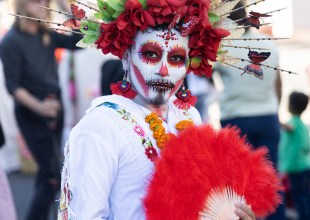Taking Día de los Muertos Calenda Culture to the Street, Again