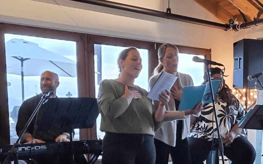 Sing Out by the Sea!
