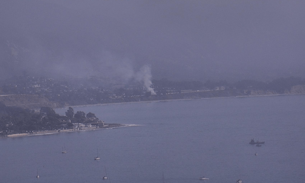 Vegetation Fire Breaks Out off of Highway 101 in Summerland