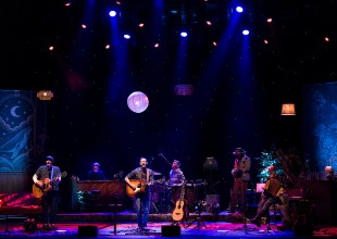 Unplugged and Ready to Rock-Folk