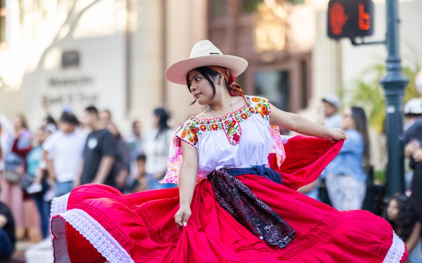 Día de los Muertos Calenda Celebration Comes Alive