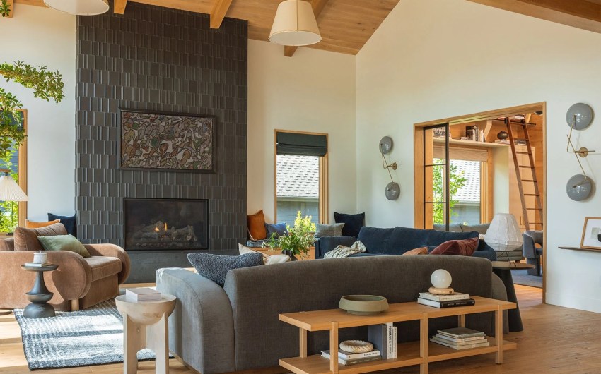 The Home Page | Unlikely Heirlooms and Elephant Escapes