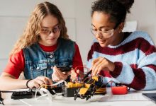 Únete a los Adolescentes Enseñan la Tecnología: Aplícate antes del 24 de octubre