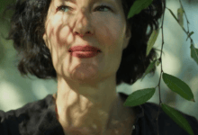 Communal Table and Renee Stahl Host Music and Wine Evening